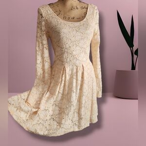 Free People Rose Garden of Lace Mini Dress. Size SP